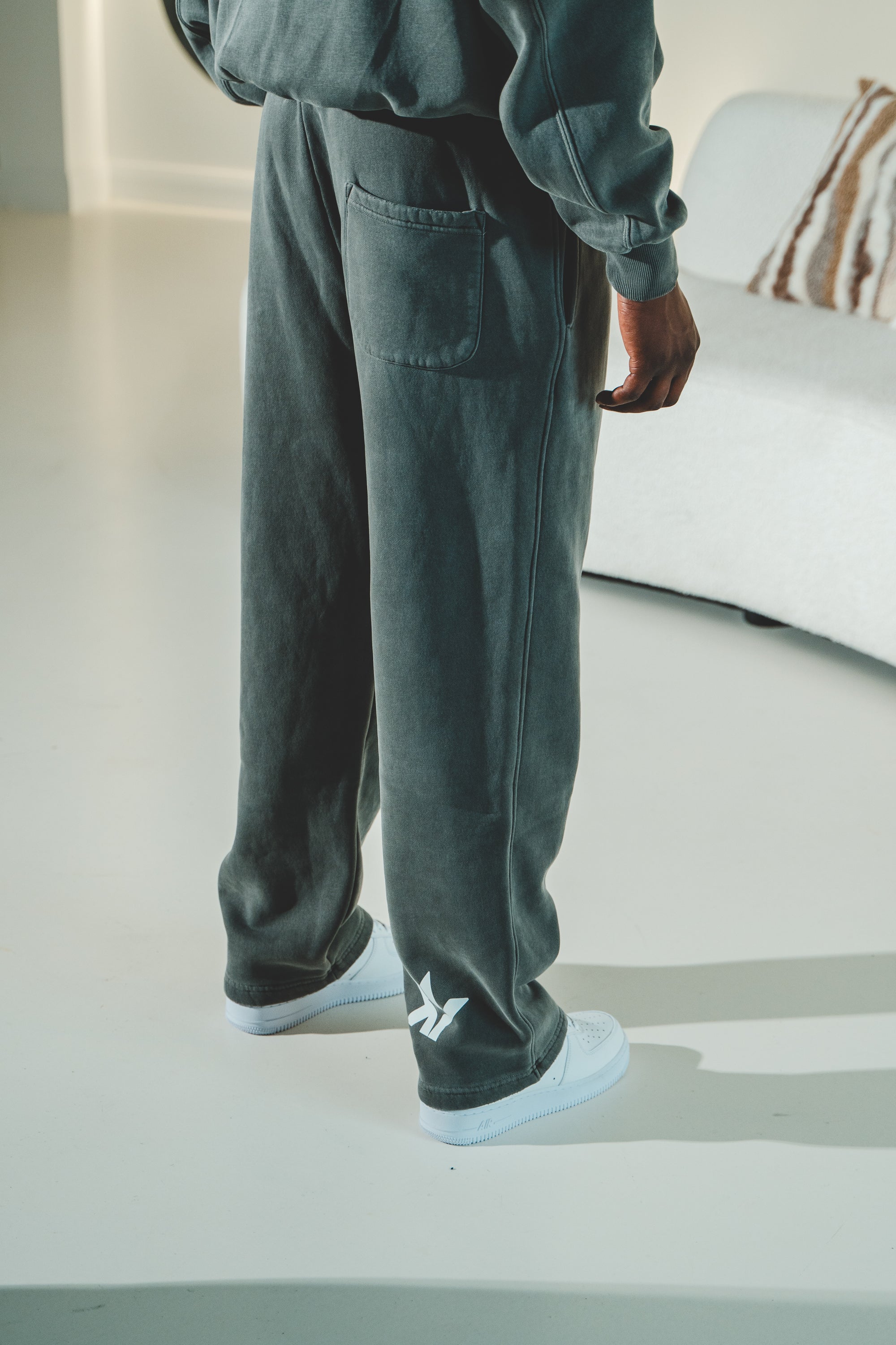 Frayed Enzyme Washed Fleece Sweatpants