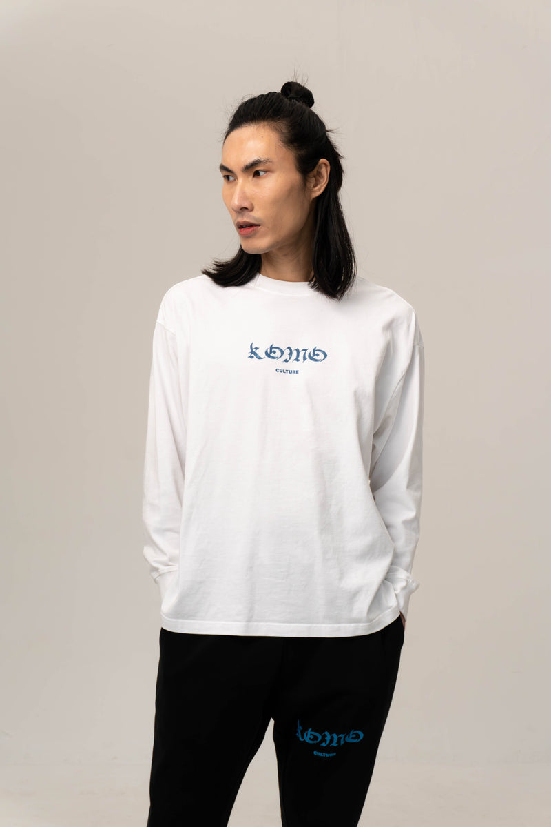 WHITE LONGSLEEVE BASIC – BLUE LOGO