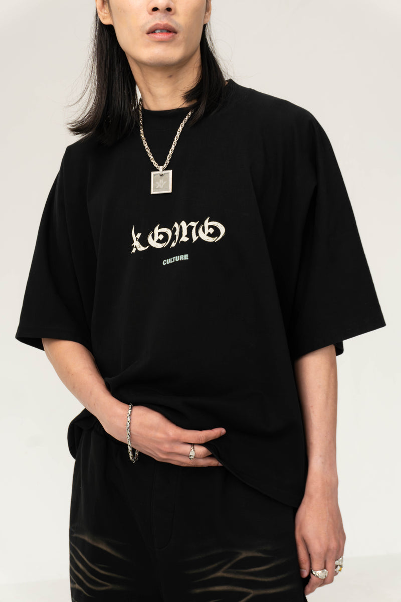 BLACK OVERSIZED TEE – WHITE LOGO