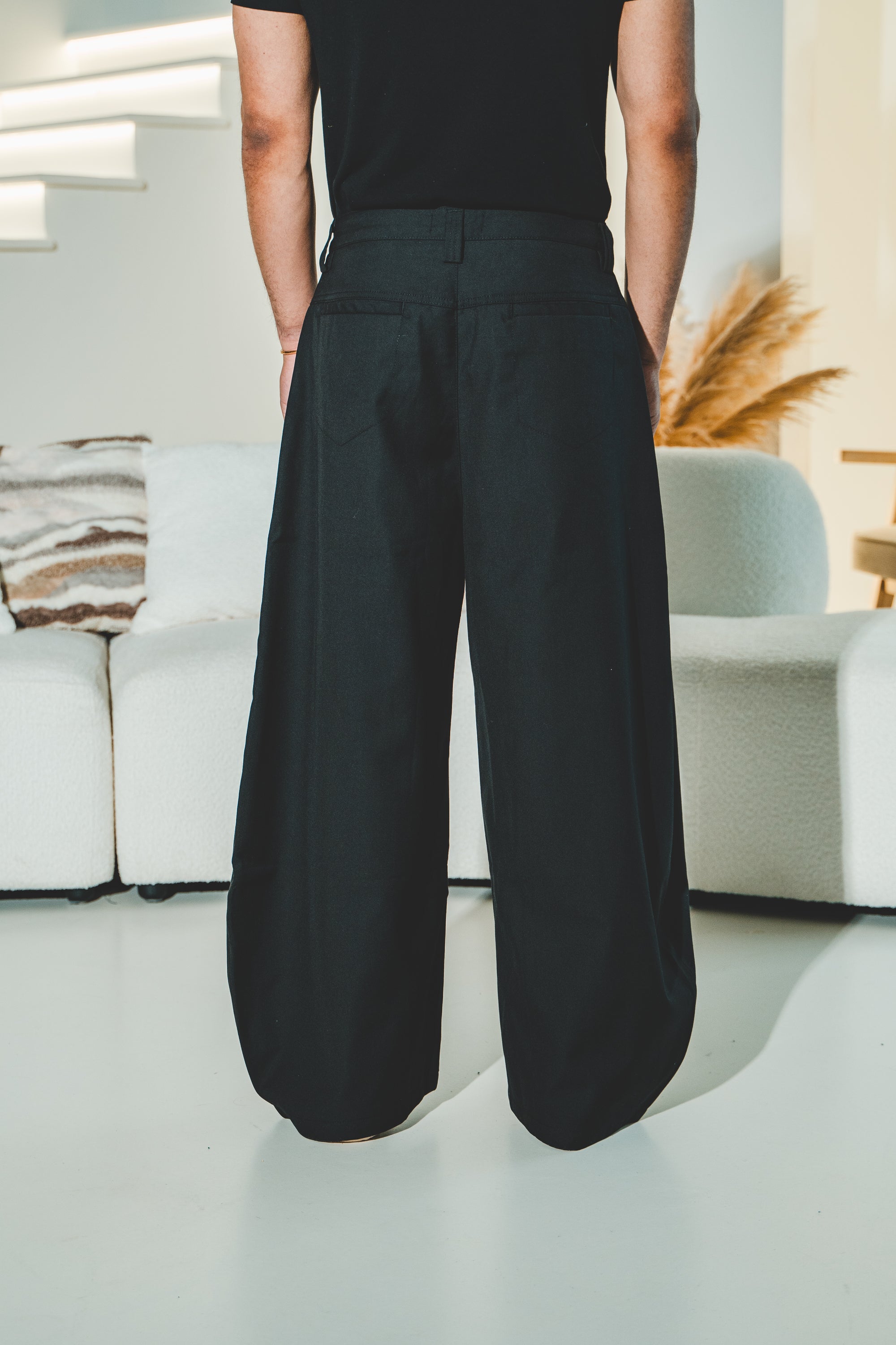 Essential Curved-Blade Suit Pants