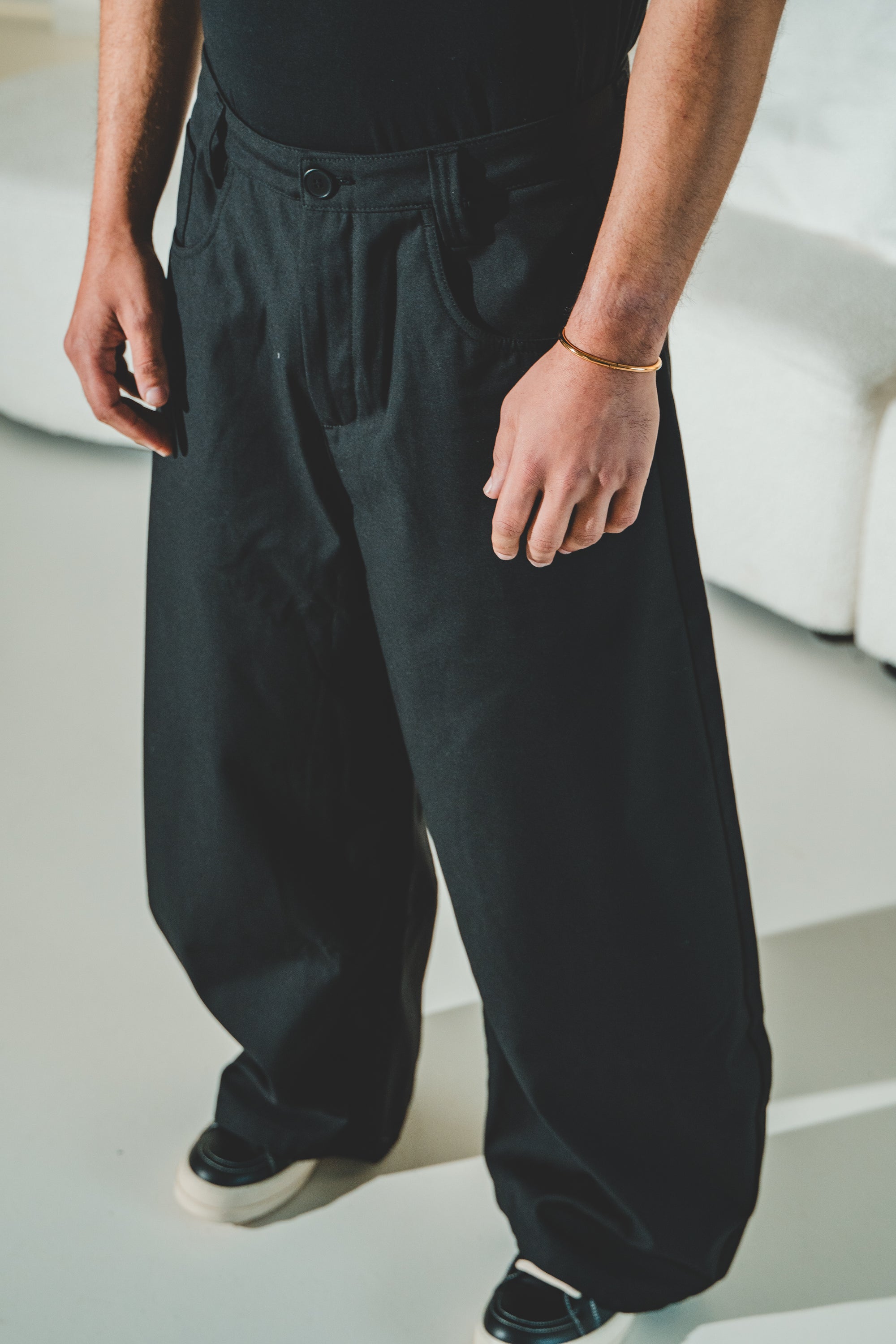 Essential Curved-Blade Suit Pants