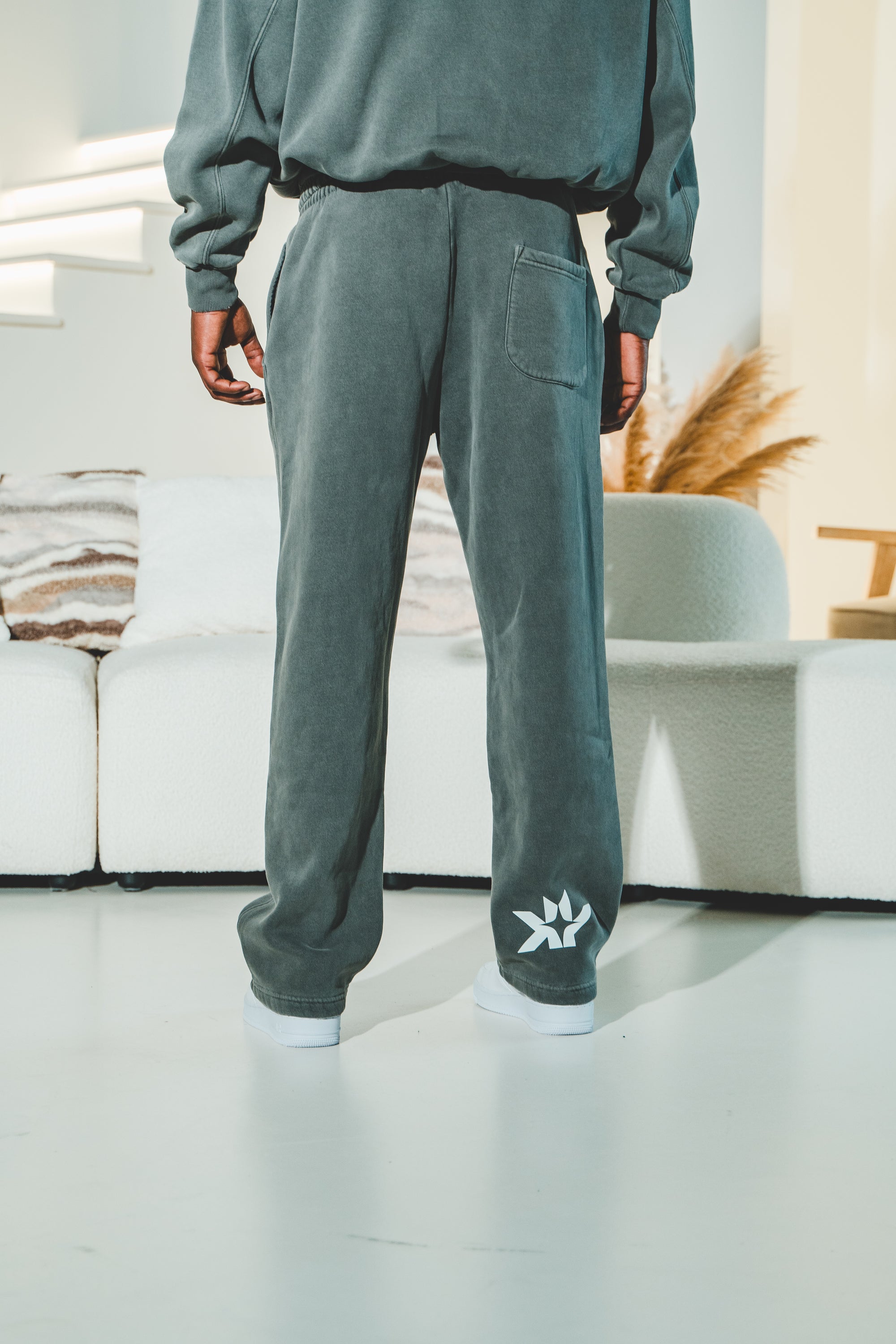 Frayed Enzyme Washed Fleece Sweatpants
